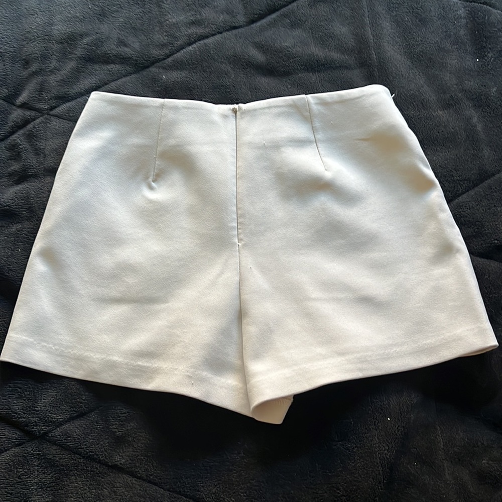 Skort - Picture 3 of 4